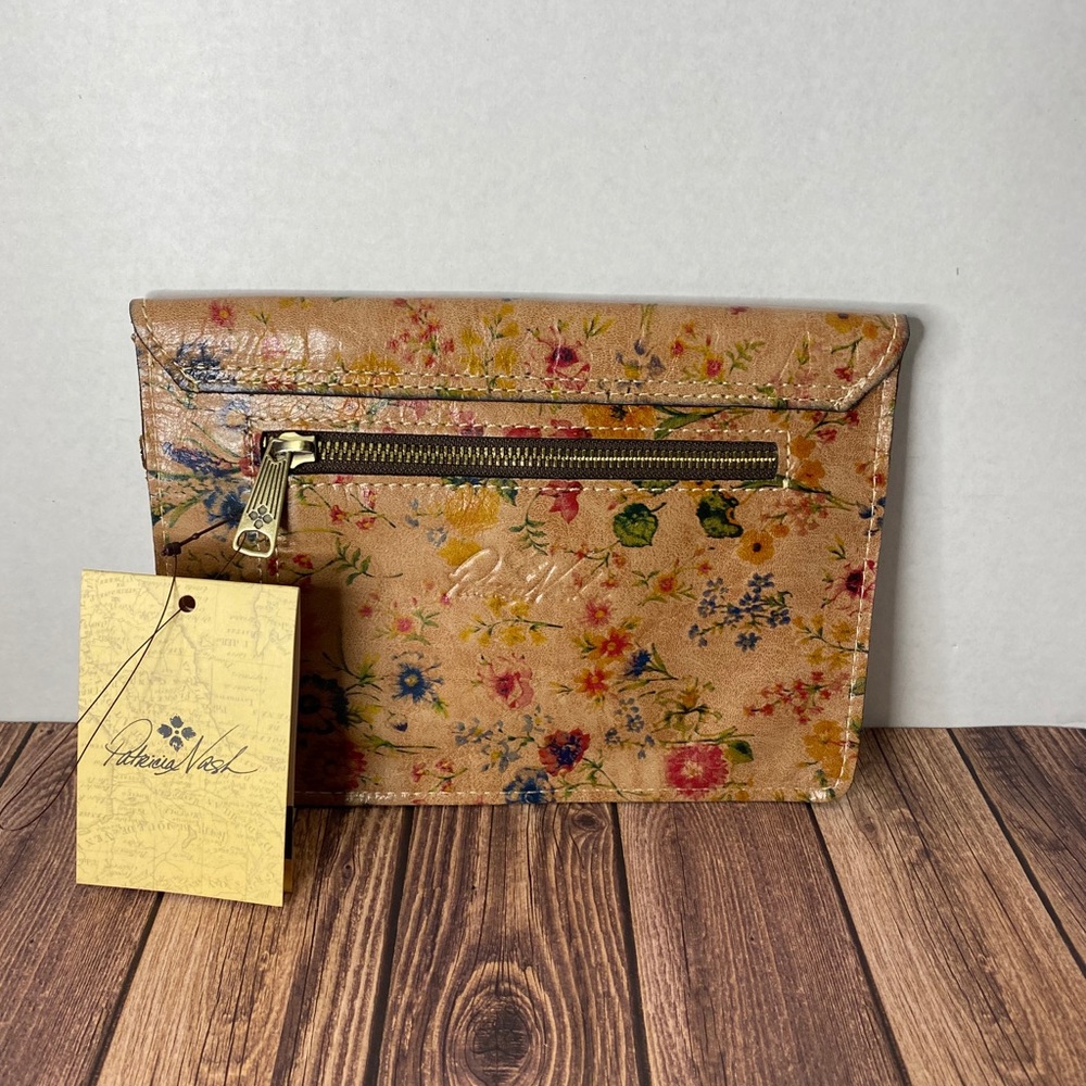 Patricia Nash clutch/iPad holder